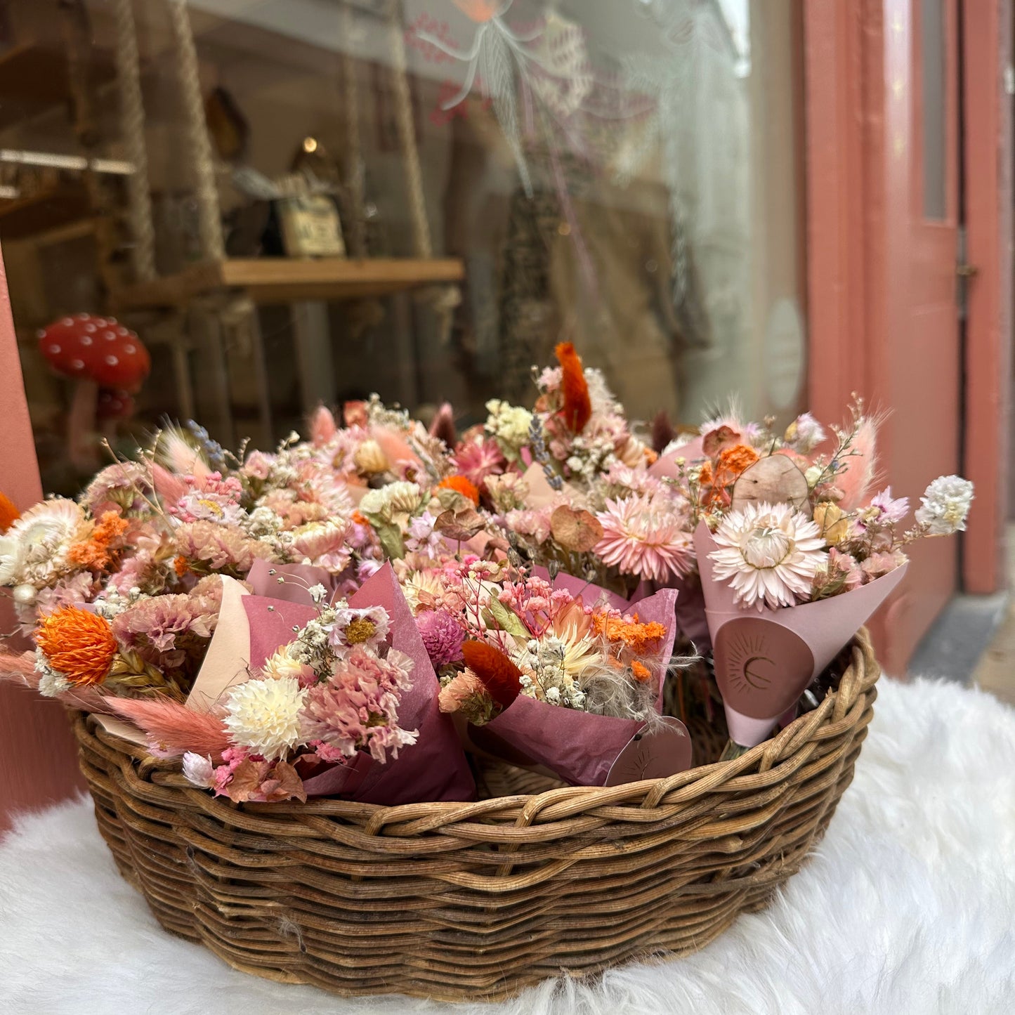 Mini Dried Flower Bouquets